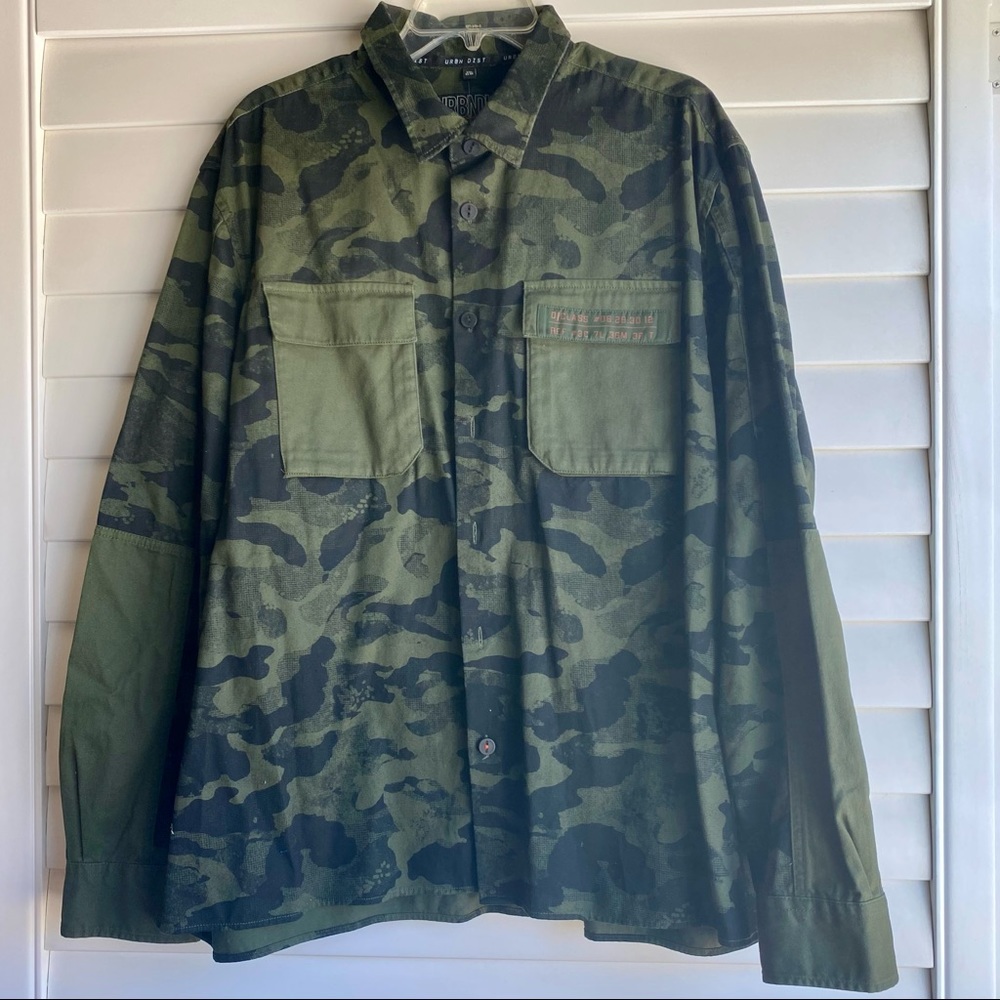 URBNDIST I NWT Camouflage Men Button Up Long Sleeve Shirt (XXL)